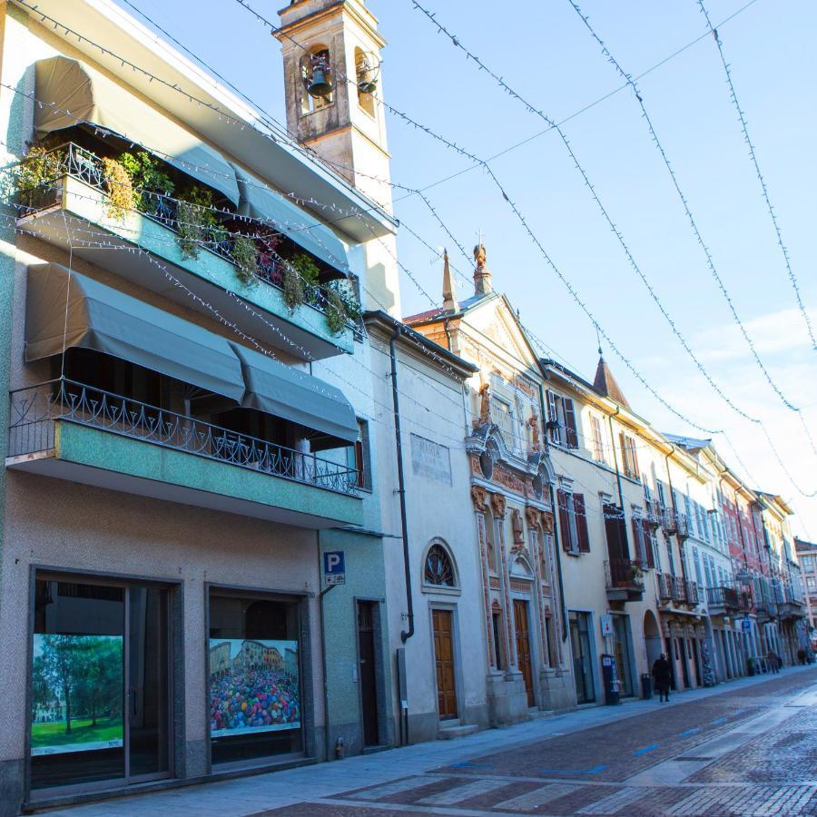 Momi Hotel Borgomanero Exterior photo